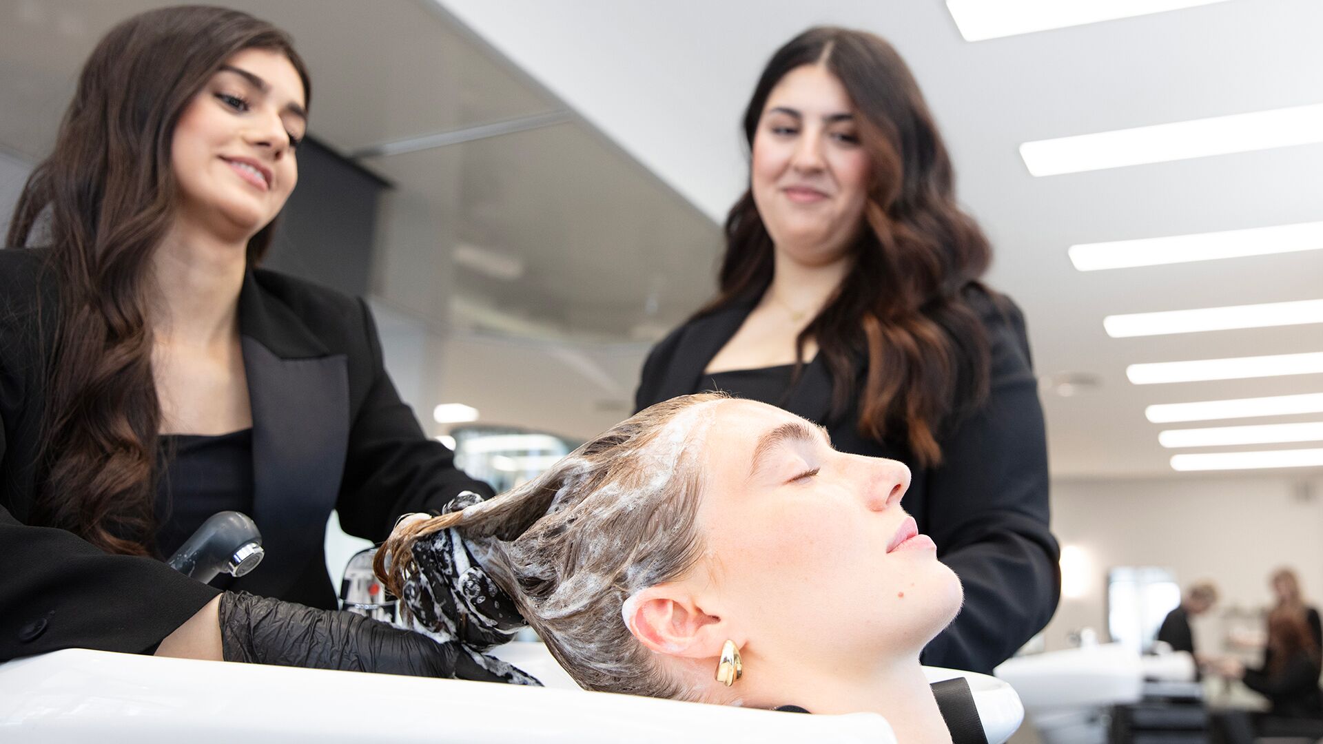 Details JAN WAGNER Haare Lifestyle      